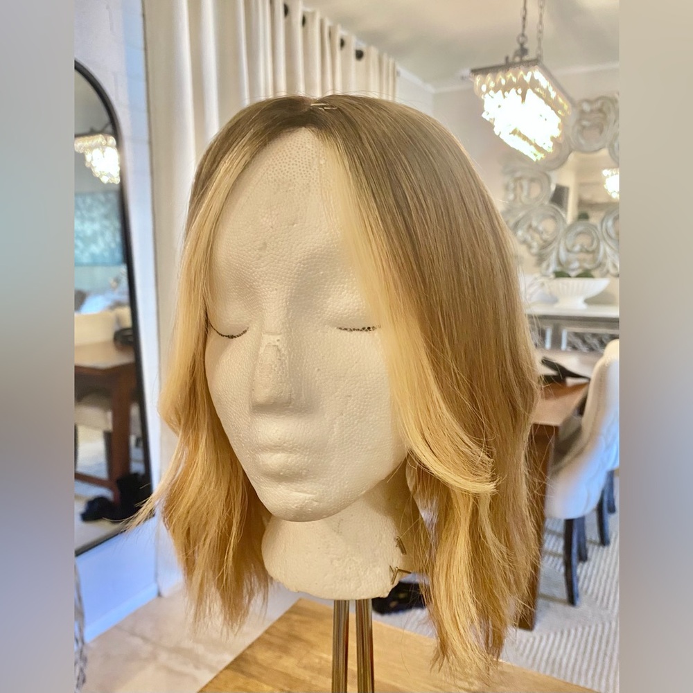 100% Uniwigs Remy Human Hair Topper Great condition! Rooted blonde - Picture 12 of 14